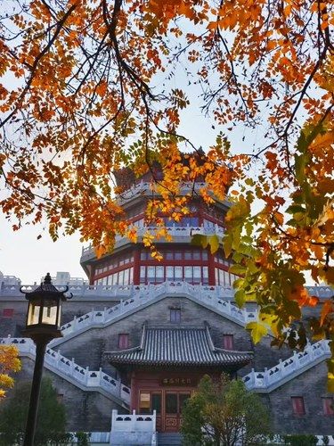 丰台的贵族小区有自己的园林，外人进收费⛩