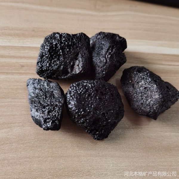 多孔火山石 多肉花卉栽培颗粒 虹彩石 园林绿化装饰示例图9