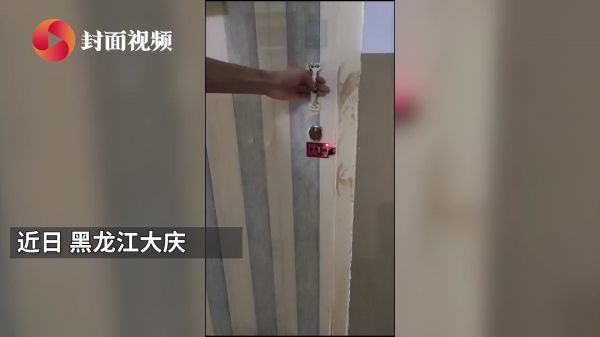 神操作秀翻众人！ 高校男生打造全智能寝室