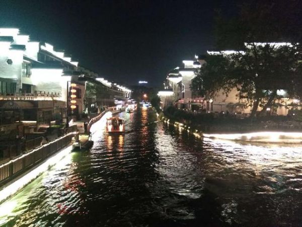 夜游：风花雪月秦淮河