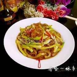 猪肉皮炒白菜杆的做法[图]