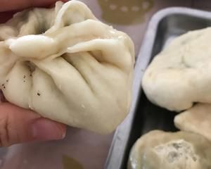 小白菜蘑菇大包子的做法 步骤4