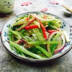 炝拌芹菜的做法[图]