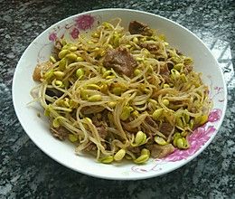 家常菜——豆芽炒肉的做法